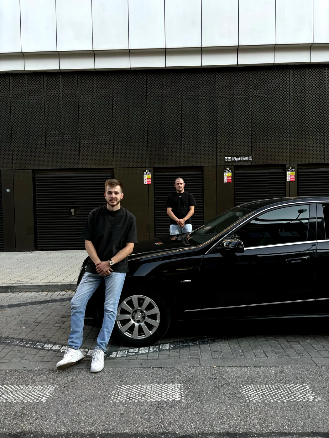 VIPLINE team with a Mercedes sedan